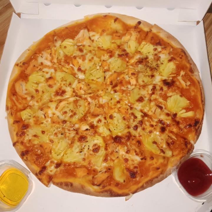 Hawai Pizza from Svary Te Pizzas Kampot TukOut