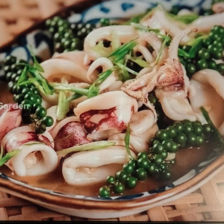 Fried squid kampot peppers with rice from Nara Kampot TukOut