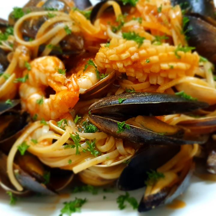 Linguine, Penne, Spaghetti from Max's Bar & Kitchen Kampot TukOut