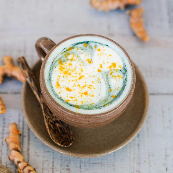 SPIRULINA LATTE CONTAINS NUTS from VIBE Cafe Siem Reap TukOut